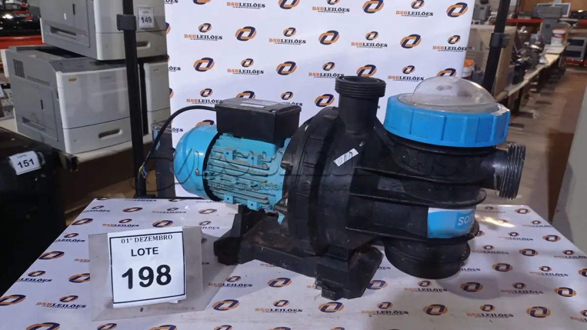 LOTE 198 - 01 MOTOR DE INDUÇÃO MONOFÁSICO. (NO ESTADO) ATENÇÃO! FAZER A VISITAÇÃO ANTES DE ARREMATAR, NÃO SABEMOS SE FUNCIONA, LEILÃO NÃO TEM GARANTIA E NEM DEVOLUÇÃO, SUJEITO A POSSÍVEIS AVARIAS VISÍVEIS/OCULTAS E/OU AUSÊNCIA DE COMPONENTES.