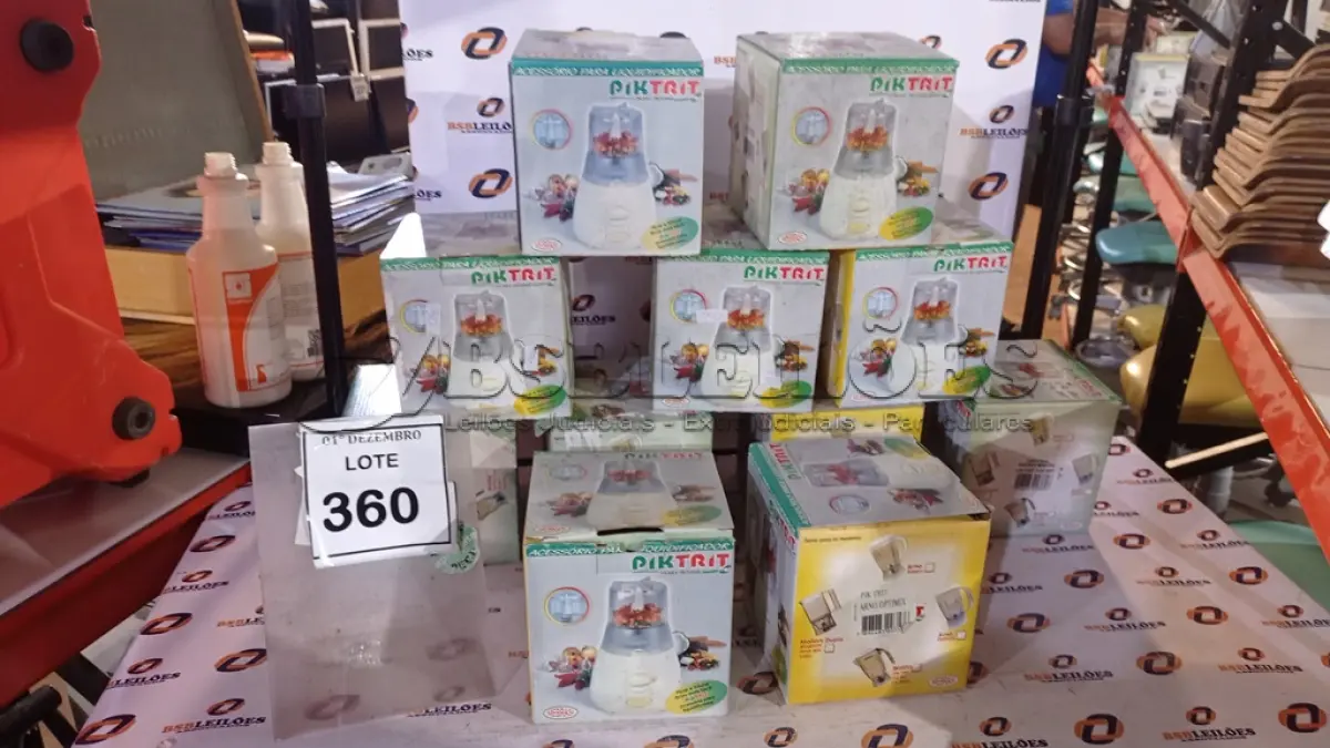 LOTE 360 - 11 ACESSORIOS PARA LIQUIDIFICADOR MARCA PIKTRIT. (NO ESTADO) ATENÇÃO! FAZER A VISITAÇÃO ANTES DE ARREMATAR, NÃO SABEMOS SE FUNCIONA, LEILÃO NÃO TEM GARANTIA E NEM DEVOLUÇÃO, SUJEITO A POSSÍVEIS AVARIAS VISÍVEIS/OCULTAS E/OU AUSÊNCIA DE COMPONENTES.