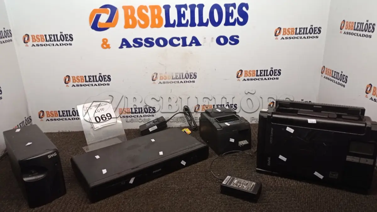 LOTE 069 - 01 APARELHO BLU-RAY MARCA PHILIPS, 01 IMPRESSORA DE CUPOM MARCA DIEBOLD, 01 SCANNER MODELO I2800 MARCA KODAK E 01 ESTABILIZADOR MARCA SMS. (NO ESTADO) ATENÇÃO! FAZER A VISITAÇÃO ANTES DE ARREMATAR, NÃO SABEMOS SE FUNCIONA, LEILÃO NÃO TEM GARANTIA E NEM DEVOLUÇÃO, SUJEITO A POSSÍVEIS AVARIAS VISÍVEIS/OCULTAS E/OU AUSÊNCIA DE COMPONENTES.