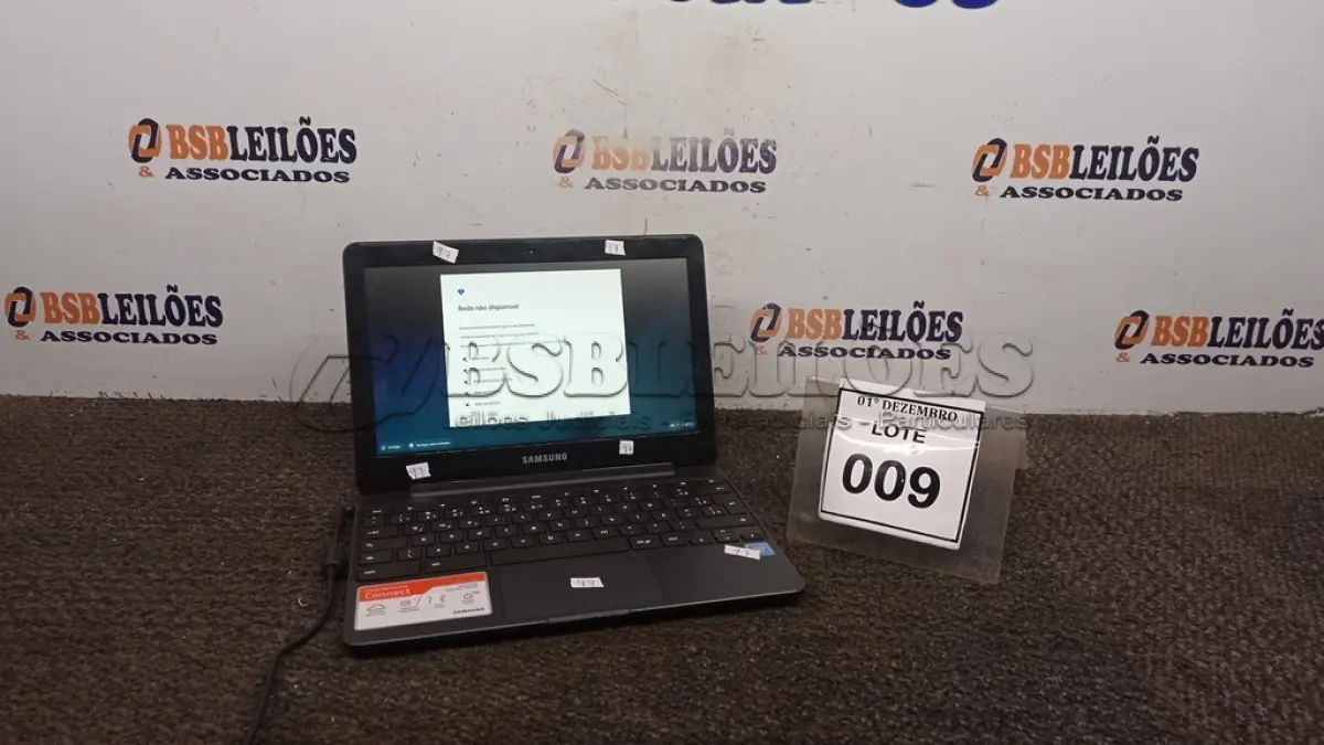 LOTE 009 - 01 NOTEBOOK 16GB TELA 11.6’’. (NO ESTADO) ATENÇÃO! FAZER A VISITAÇÃO ANTES DE ARREMATAR, NÃO SABEMOS SE FUNCIONA, LEILÃO NÃO TEM GARANTIA E NEM DEVOLUÇÃO, SUJEITO A POSSÍVEIS AVARIAS VISÍVEIS/OCULTAS E/OU AUSÊNCIA DE COMPONENTES.