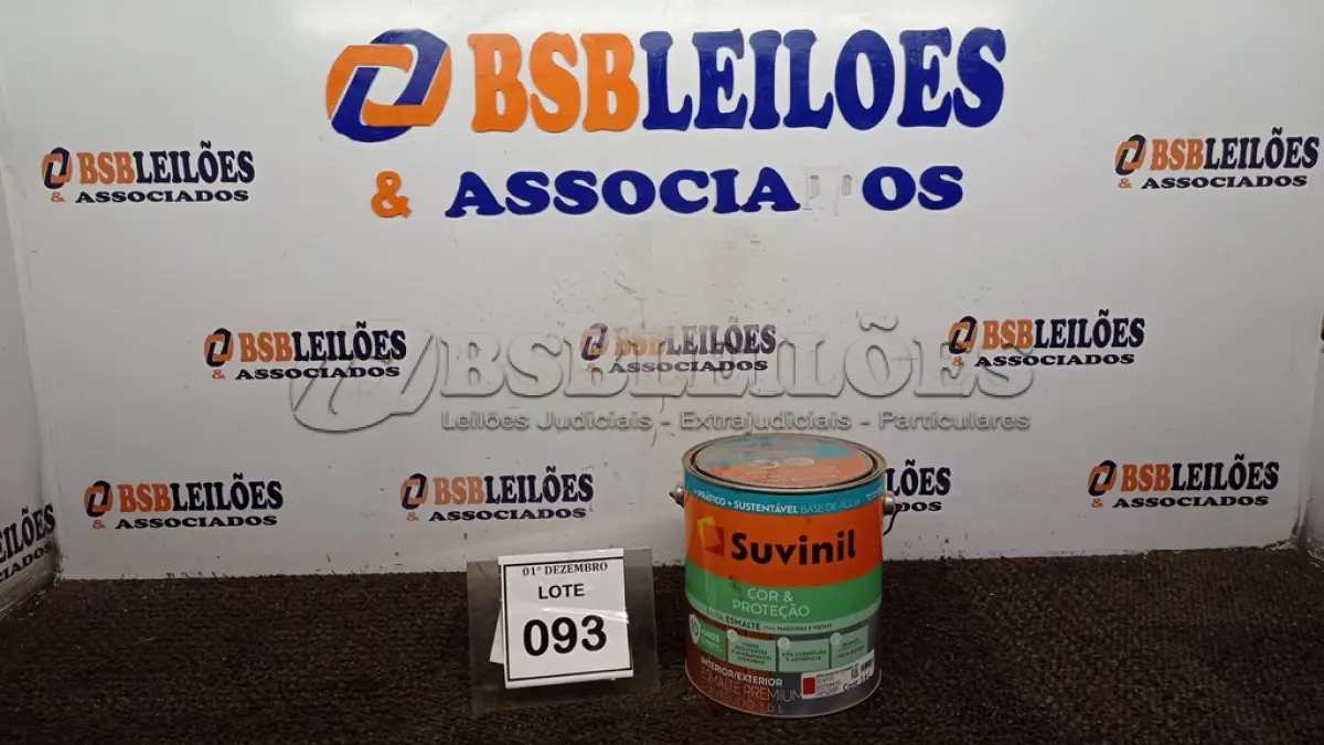 LOTE 093 - 01 LATA DE TINTA ESMALTE DE 3,6L NA COR BRILHANTE VERMELHO MARCA SUVINIL. (NO ESTADO) ATENÇÃO! FAZER A VISITAÇÃO ANTES DE ARREMATAR, NÃO SABEMOS SE FUNCIONA, LEILÃO NÃO TEM GARANTIA E NEM DEVOLUÇÃO, SUJEITO A POSSÍVEIS AVARIAS VISÍVEIS/OCULTAS E/OU AUSÊNCIA DE COMPONENTES.