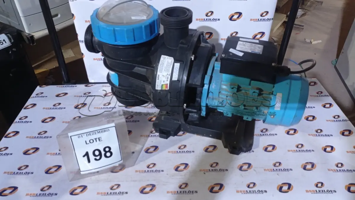 LOTE 198 - 01 MOTOR DE INDUÇÃO MONOFÁSICO. (NO ESTADO) ATENÇÃO! FAZER A VISITAÇÃO ANTES DE ARREMATAR, NÃO SABEMOS SE FUNCIONA, LEILÃO NÃO TEM GARANTIA E NEM DEVOLUÇÃO, SUJEITO A POSSÍVEIS AVARIAS VISÍVEIS/OCULTAS E/OU AUSÊNCIA DE COMPONENTES.