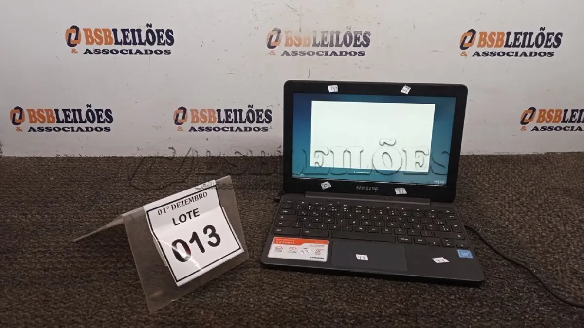 LOTE 013 - 01 NOTEBOOK 16GB TELA 11.6’’. (NO ESTADO) ATENÇÃO! FAZER A VISITAÇÃO ANTES DE ARREMATAR, NÃO SABEMOS SE FUNCIONA, LEILÃO NÃO TEM GARANTIA E NEM DEVOLUÇÃO, SUJEITO A POSSÍVEIS AVARIAS VISÍVEIS/OCULTAS E/OU AUSÊNCIA DE COMPONENTES.