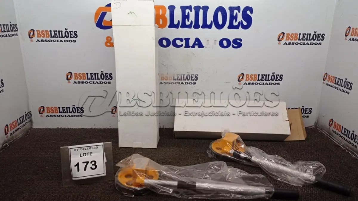 LOTE 173 - 02 TRENAS DE RODA DIGITAL. (NO ESTADO) ATENÇÃO! FAZER A VISITAÇÃO ANTES DE ARREMATAR, NÃO SABEMOS SE FUNCIONA, LEILÃO NÃO TEM GARANTIA E NEM DEVOLUÇÃO, SUJEITO A POSSÍVEIS AVARIAS VISÍVEIS/OCULTAS E/OU AUSÊNCIA DE COMPONENTES.