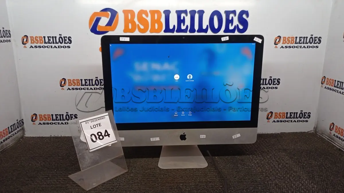 LOTE 084 - 01 IMAC APPLE. (NO ESTADO) ATENÇÃO! FAZER A VISITAÇÃO ANTES DE ARREMATAR, NÃO SABEMOS SE FUNCIONA, LEILÃO NÃO TEM GARANTIA E NEM DEVOLUÇÃO, SUJEITO A POSSÍVEIS AVARIAS VISÍVEIS/OCULTAS E/OU AUSÊNCIA DE COMPONENTES.