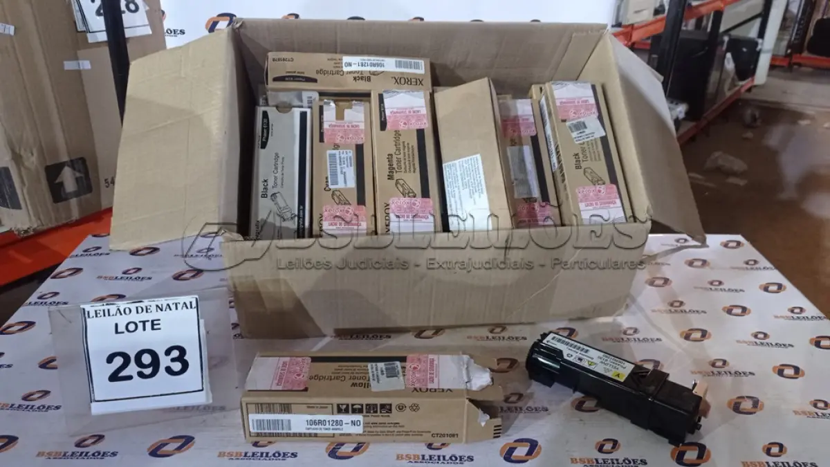 LOTE 293 - 01 LOTE COM GRANDE QUANTIDADE DE TONNERS DE IMPRESSORAS. (NO ESTADO) ATENÇÃO! FAZER A VISITAÇÃO ANTES DE ARREMATAR, NÃO SABEMOS SE FUNCIONA, LEILÃO NÃO TEM GARANTIA E NEM DEVOLUÇÃO, SUJEITO A POSSÍVEIS AVARIAS VISÍVEIS/OCULTAS E/OU AUSÊNCIA DE COMPONENTES.