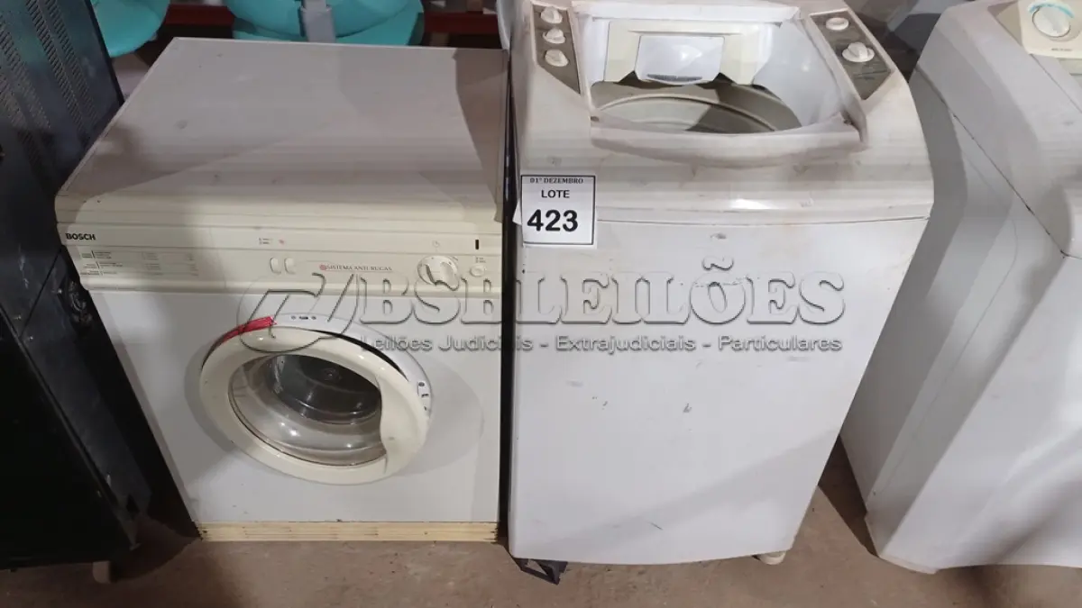 LOTE 423 - 01 MÁQUINA DE LAVAR PARA RETIRADA DE PEÇAS E 01 SECADORA MARCA BOSCH. (NO ESTADO) ATENÇÃO! FAZER A VISITAÇÃO ANTES DE ARREMATAR, NÃO SABEMOS SE FUNCIONA, LEILÃO NÃO TEM GARANTIA E NEM DEVOLUÇÃO, SUJEITO A POSSÍVEIS AVARIAS VISÍVEIS/OCULTAS E/OU AUSÊNCIA DE COMPONENTES.