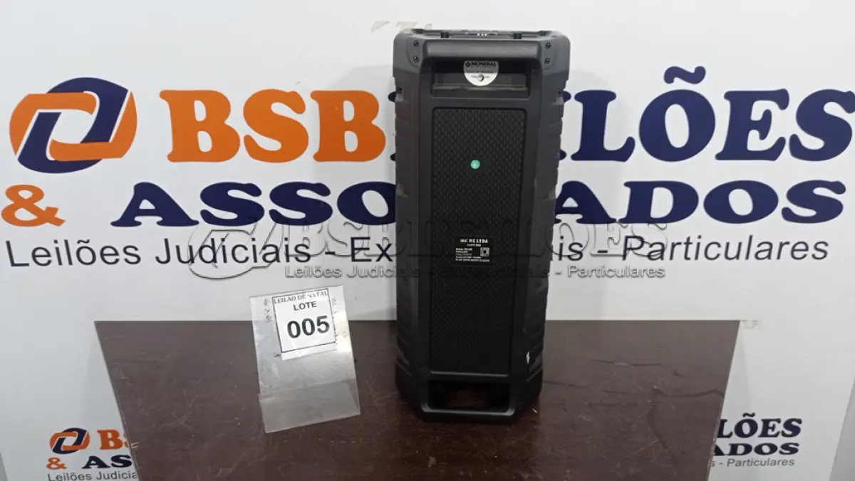 LOTE 005 - 01 CAIXA DE SOM MARCA MONDIAL. (NO ESTADO) ATENÇÃO! FAZER A VISITAÇÃO ANTES DE ARREMATAR, NÃO SABEMOS SE FUNCIONA, LEILÃO NÃO TEM GARANTIA E NEM DEVOLUÇÃO, SUJEITO A POSSÍVEIS AVARIAS VISÍVEIS/OCULTAS E/OU AUSÊNCIA DE COMPONENTES.