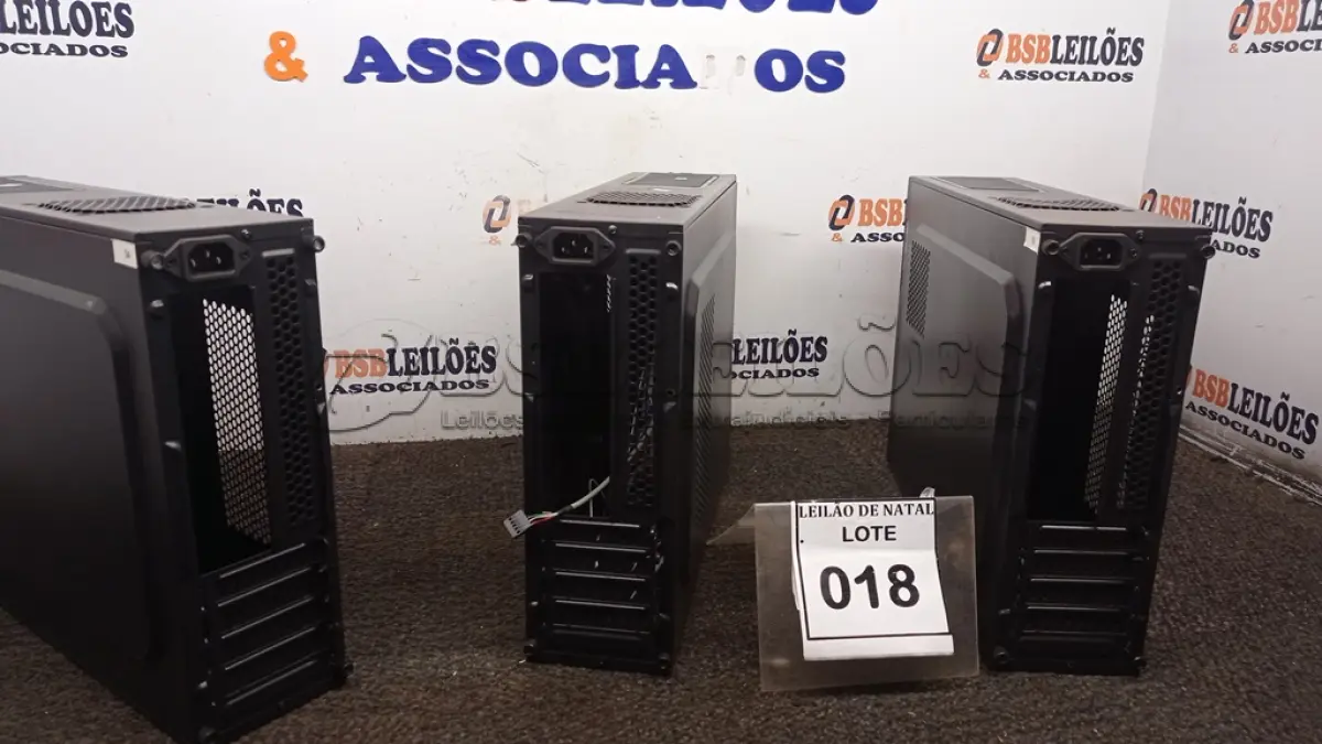 LOTE 018 - 03 GABINETES VAZIOS. (NO ESTADO) ATENÇÃO! FAZER A VISITAÇÃO ANTES DE ARREMATAR, NÃO SABEMOS SE FUNCIONA, LEILÃO NÃO TEM GARANTIA E NEM DEVOLUÇÃO, SUJEITO A POSSÍVEIS AVARIAS VISÍVEIS/OCULTAS E/OU AUSÊNCIA DE COMPONENTES.