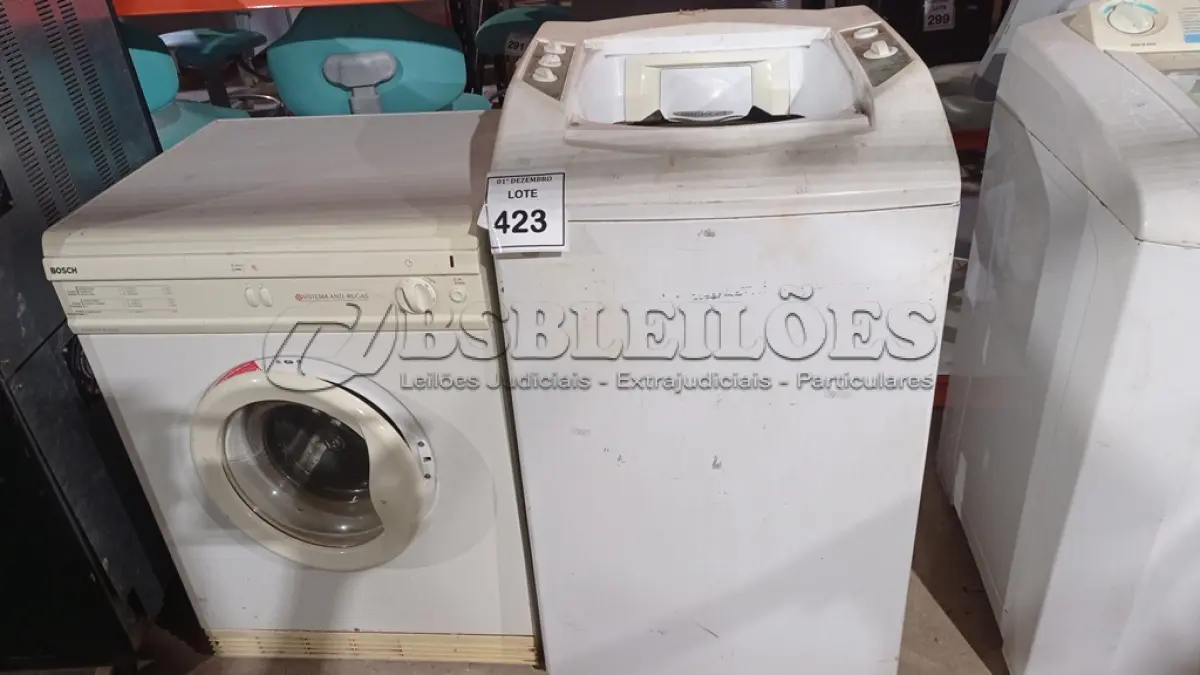 LOTE 423 - 01 MÁQUINA DE LAVAR PARA RETIRADA DE PEÇAS E 01 SECADORA MARCA BOSCH. (NO ESTADO) ATENÇÃO! FAZER A VISITAÇÃO ANTES DE ARREMATAR, NÃO SABEMOS SE FUNCIONA, LEILÃO NÃO TEM GARANTIA E NEM DEVOLUÇÃO, SUJEITO A POSSÍVEIS AVARIAS VISÍVEIS/OCULTAS E/OU AUSÊNCIA DE COMPONENTES.