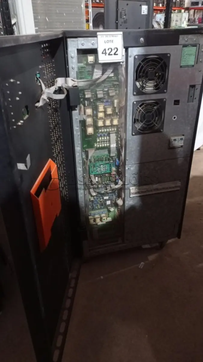 LOTE 422 - 01 NOBRAEK DE 25KVA MARCA AMPLIMAG. (NO ESTADO) ATENÇÃO! FAZER A VISITAÇÃO ANTES DE ARREMATAR, NÃO SABEMOS SE FUNCIONA, LEILÃO NÃO TEM GARANTIA E NEM DEVOLUÇÃO, SUJEITO A POSSÍVEIS AVARIAS VISÍVEIS/OCULTAS E/OU AUSÊNCIA DE COMPONENTES.