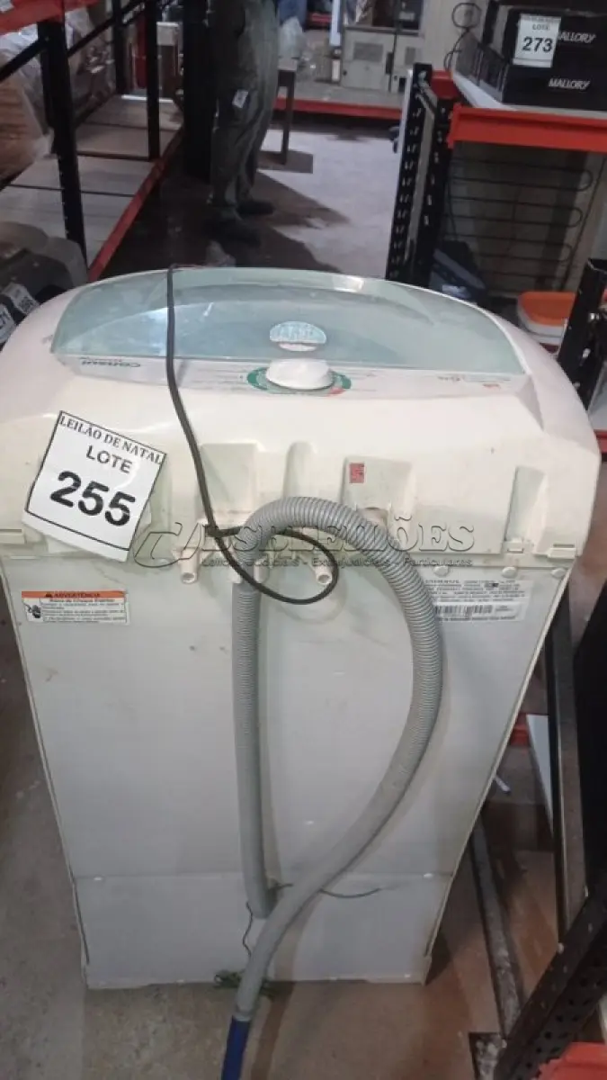 LOTE 255 - 01 LAVADORA AUTOMÁTICA 6KG 220V MARCA CONSUL. (NO ESTADO) ATENÇÃO! FAZER A VISITAÇÃO ANTES DE ARREMATAR, NÃO SABEMOS SE FUNCIONA, LEILÃO NÃO TEM GARANTIA E NEM DEVOLUÇÃO, SUJEITO A POSSÍVEIS AVARIAS VISÍVEIS/OCULTAS E/OU AUSÊNCIA DE COMPONENTES.