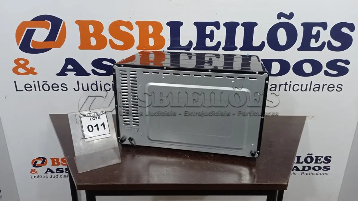 LOTE 011 - 01 FORNO ELÉTRICO 52L MARCA MONDIAL. (NO ESTADO) ATENÇÃO! FAZER A VISITAÇÃO ANTES DE ARREMATAR, NÃO SABEMOS SE FUNCIONA, LEILÃO NÃO TEM GARANTIA E NEM DEVOLUÇÃO, SUJEITO A POSSÍVEIS AVARIAS VISÍVEIS/OCULTAS E/OU AUSÊNCIA DE COMPONENTES.