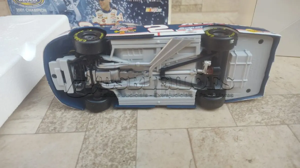 LOTE 235 - 01 MINIATURA RARA KEVIN HARVICK #2 AC DELCO BUSCH CHAMPION 2001 1/24 CHEVY ACTION SNAP ON NASCAR,ITEM COMPRADO E GARAGENS DE ANTIGUIDADES NOS EUA. (NO ESTADO) ATENÇÃO! FAZER A VISITAÇÃO ANTES DE ARREMATAR, NÃO SABEMOS SE FUNCIONA, LEILÃO NÃO TEM GARANTIA E NEM DEVOLUÇÃO, SUJEITO A POSSÍVEIS AVARIAS VISÍVEIS/OCULTAS E/OU AUSÊNCIA DE COMPONENTES.