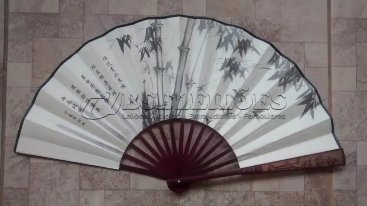 LOTE 004 - 01 LEQUE JAPONÊS ANTIGO GUARDADO A ANOS EM ÓTIMO ESTADO COM 32CM DE COMPRIMENTO. (NO ESTADO) ATENÇÃO! FAZER A VISITAÇÃO ANTES DE ARREMATAR, NÃO SABEMOS SE FUNCIONA, LEILÃO NÃO TEM GARANTIA E NEM DEVOLUÇÃO, SUJEITO A POSSÍVEIS AVARIAS VISÍVEIS/OCULTAS E/OU AUSÊNCIA DE COMPONENTES.