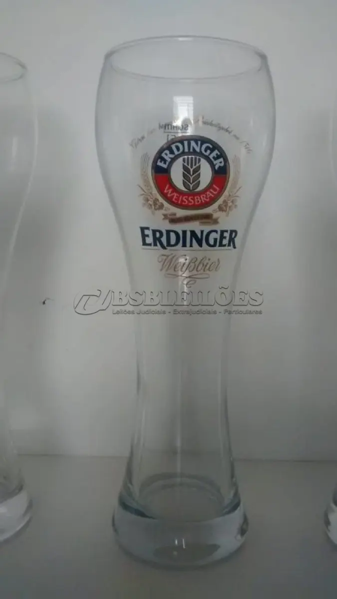 LOTE 012 - 03 COPOS\TAÇA DE CERVEJA ALEMÃ ERDINGER. (NO ESTADO) ATENÇÃO! FAZER A VISITAÇÃO ANTES DE ARREMATAR, NÃO SABEMOS SE FUNCIONA, LEILÃO NÃO TEM GARANTIA E NEM DEVOLUÇÃO, SUJEITO A POSSÍVEIS AVARIAS VISÍVEIS/OCULTAS E/OU AUSÊNCIA DE COMPONENTES.