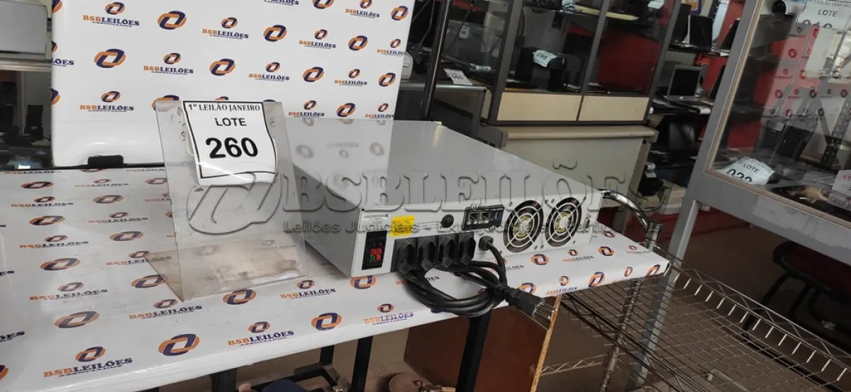 LOTE 260 - 01 NOBREAK MARCA MICROSOL.  (NO ESTADO) ATENÇÃO! FAZER A VISITAÇÃO ANTES DE ARREMATAR, NÃO SABEMOS SE FUNCIONA. LEILÃO NÃO TEM GARANTIA E NEM DEVOLUÇÃO, SUJEITO A POSSÍVEIS AVARIAS VISÍVEIS/OCULTAS E/OU AUSÊNCIA DE COMPONENTES.