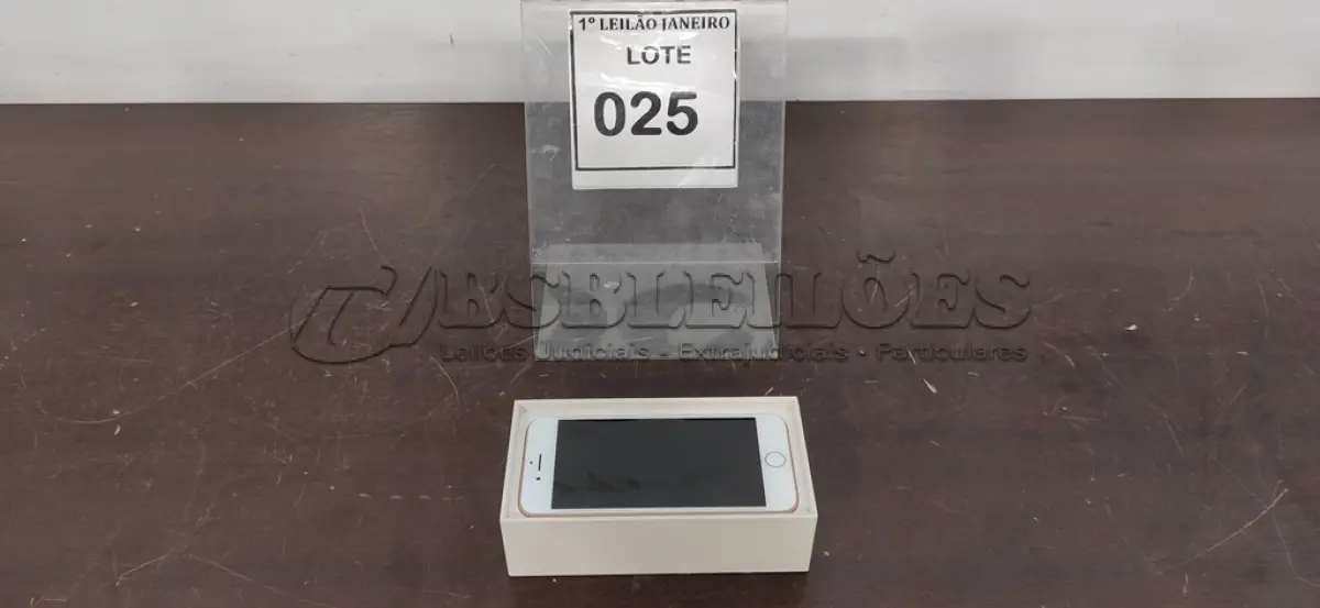 LOTE 025 - 01 IPHONE 8 BLOQUEADO.  (NO ESTADO) ATENÇÃO! FAZER A VISITAÇÃO ANTES DE ARREMATAR, NÃO SABEMOS SE FUNCIONA. LEILÃO NÃO TEM GARANTIA E NEM DEVOLUÇÃO, SUJEITO A POSSÍVEIS AVARIAS VISÍVEIS/OCULTAS E/OU AUSÊNCIA DE COMPONENTES.