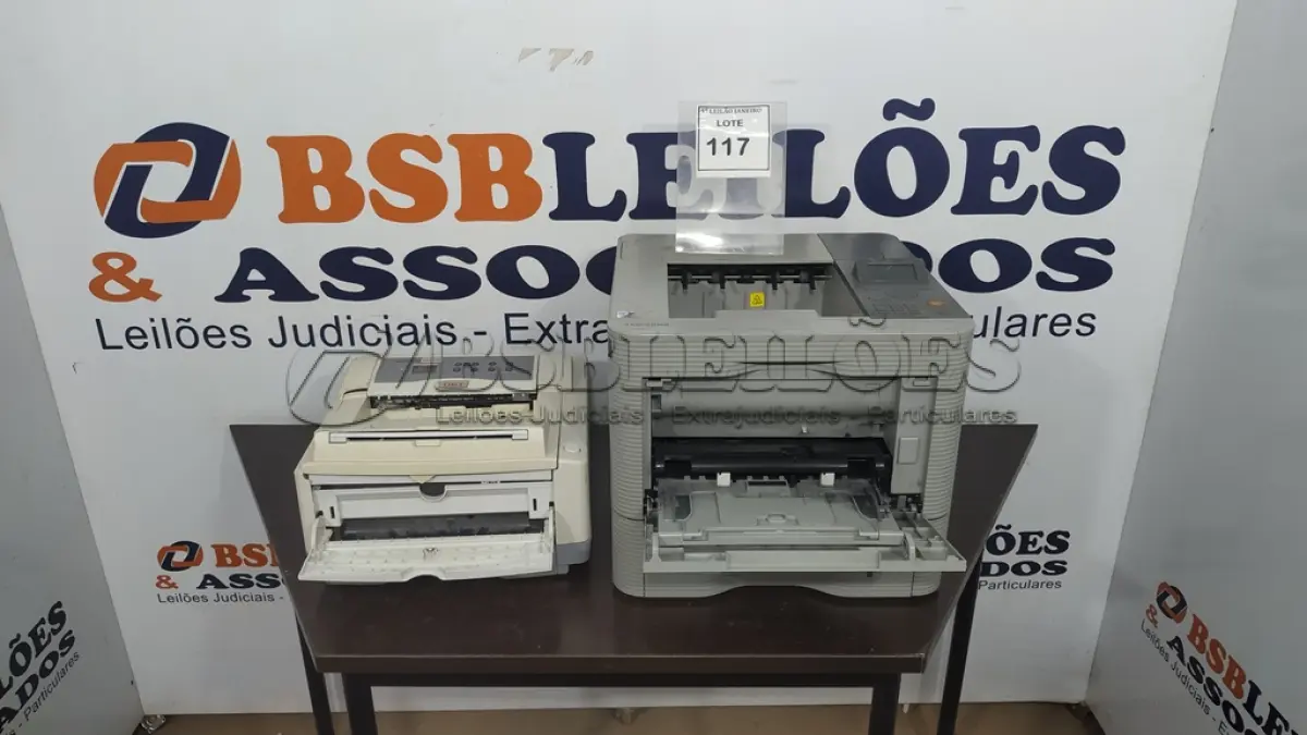 LOTE 117 - 02 IMPRESSORAS MARCAS SAMSUNG E OKI.  (NO ESTADO) ATENÇÃO! FAZER A VISITAÇÃO ANTES DE ARREMATAR, NÃO SABEMOS SE FUNCIONA. LEILÃO NÃO TEM GARANTIA E NEM DEVOLUÇÃO, SUJEITO A POSSÍVEIS AVARIAS VISÍVEIS/OCULTAS E/OU AUSÊNCIA DE COMPONENTES.
