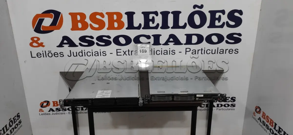 LOTE 109 - 02 GAVETAS DE SERVIDOR.  (NO ESTADO) ATENÇÃO! FAZER A VISITAÇÃO ANTES DE ARREMATAR, NÃO SABEMOS SE FUNCIONA. LEILÃO NÃO TEM GARANTIA E NEM DEVOLUÇÃO, SUJEITO A POSSÍVEIS AVARIAS VISÍVEIS/OCULTAS E/OU AUSÊNCIA DE COMPONENTES.