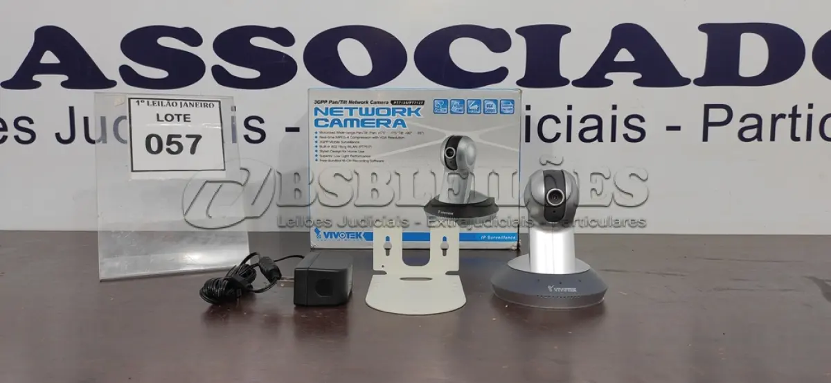 LOTE 057 - 01 CÂMERA DE REDE FIXA MARCA VIVOTEK.  (NO ESTADO) ATENÇÃO! FAZER A VISITAÇÃO ANTES DE ARREMATAR, NÃO SABEMOS SE FUNCIONA. LEILÃO NÃO TEM GARANTIA E NEM DEVOLUÇÃO, SUJEITO A POSSÍVEIS AVARIAS VISÍVEIS/OCULTAS E/OU AUSÊNCIA DE COMPONENTES.
