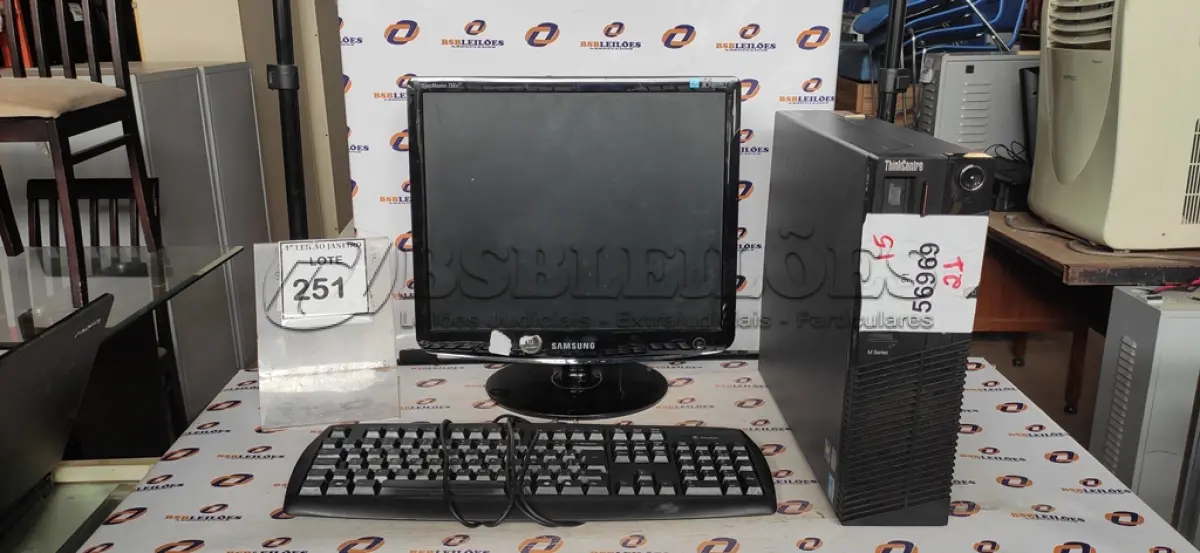 LOTE 251 - 01 CPU MARCA LENOVO, 01 MONITOR MARCA SAMSUNG E 01 TECLADO MARCA ITAUTEC.  (NO ESTADO) ATENÇÃO! FAZER A VISITAÇÃO ANTES DE ARREMATAR, NÃO SABEMOS SE FUNCIONA. LEILÃO NÃO TEM GARANTIA E NEM DEVOLUÇÃO, SUJEITO A POSSÍVEIS AVARIAS VISÍVEIS/OCULTAS E/OU AUSÊNCIA DE COMPONENTES.