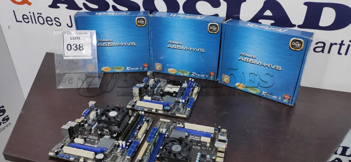 LOTE 038 - 03 PLACAS MÃE MODELO A55M-HVS MARCA ASROCK.  (NO ESTADO) ATENÇÃO! FAZER A VISITAÇÃO ANTES DE ARREMATAR, NÃO SABEMOS SE FUNCIONA. LEILÃO NÃO TEM GARANTIA E NEM DEVOLUÇÃO, SUJEITO A POSSÍVEIS AVARIAS VISÍVEIS/OCULTAS E/OU AUSÊNCIA DE COMPONENTES.