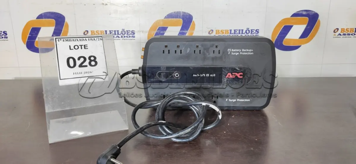 LOTE 028 - 01 NOBREAK UNITS APC POWER SURGE PROTECTOR. (NO ESTADO EM QUE SE ENCONTRA. SUJEITO A AVARIAS OCULTAS/VISÍVEIS.)