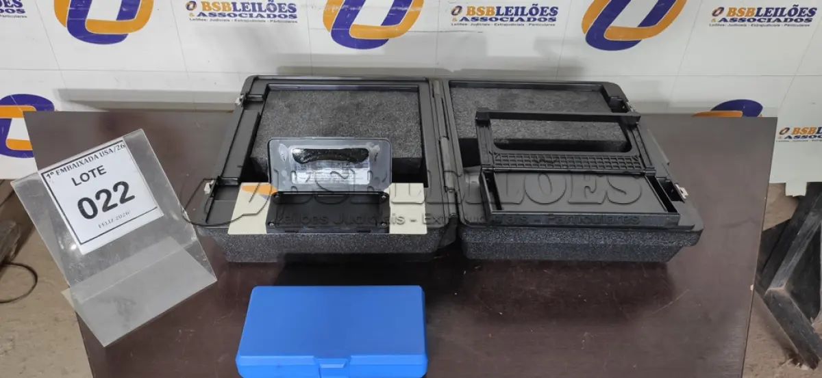LOTE 022 - 01 MALETA PARA COLETA DE DIGITAIS FRINGERPRINT TAKING KIT. (NO ESTADO EM QUE SE ENCONTRA. SUJEITO A AVARIAS OCULTAS/VISÍVEIS.)