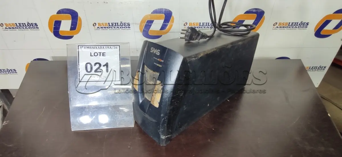 LOTE 021 - 01 UPS ESTABILIZADOR. (NO ESTADO EM QUE SE ENCONTRA. SUJEITO A AVARIAS OCULTAS/VISÍVEIS.)