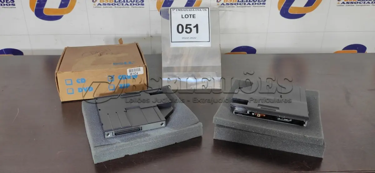 LOTE 051 - 01 MÓDULO CD VARIÁVEL LATITUDE CP24X (VARIABLE CDROM MODULE). (NO ESTADO EM QUE SE ENCONTRA. SUJEITO A AVARIAS OCULTAS/VISÍVEIS.)