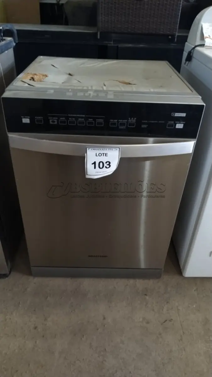 LOTE 103 - 01 LAVA LOUÇAS BRASTEMP 220VOLTS. (NO ESTADO EM QUE SE ENCONTRA. SUJEITO A AVARIAS OCULTAS/VISÍVEIS.) BH1419D