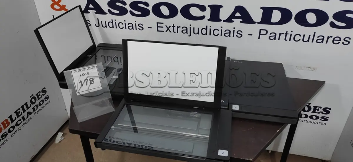 LOTE 178 - 05 SCANNERS MARCA KODAK.  (NO ESTADO) ATENÇÃO! FAZER A VISITAÇÃO ANTES DE ARREMATAR, NÃO SABEMOS SE FUNCIONA. LEILÃO NÃO TEM GARANTIA E NEM DEVOLUÇÃO, SUJEITO A POSSÍVEIS AVARIAS VISÍVEIS/OCULTAS E/OU AUSÊNCIA DE COMPONENTES.