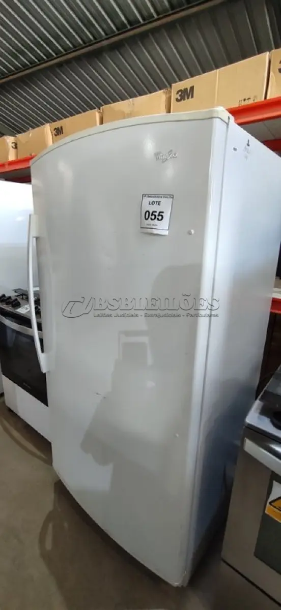 LOTE 055 - 01 FREEZER WHIRLPOOL 110 VOLTS.U34404634. (NO ESTADO EM QUE SE ENCONTRA. SUJEITO A AVARIAS OCULTAS/VISÍVEIS.) AV9512V