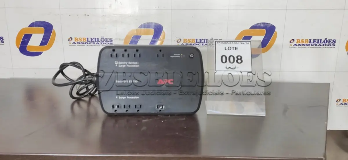LOTE 008 - 01 NOBREAK BACK APC ES-550. (NO ESTADO EM QUE SE ENCONTRA. SUJEITO A AVARIAS OCULTAS/VISÍVEIS.)