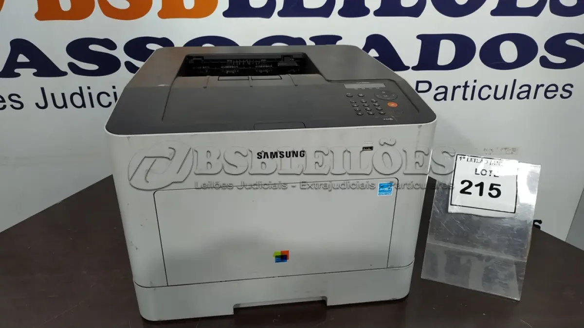 LOTE 215 - 01 IMPRESSORA MODELO CLP-680ND   MARCA SAMSUNG.  (NO ESTADO) ATENÇÃO! FAZER A VISITAÇÃO ANTES DE ARREMATAR, NÃO SABEMOS SE FUNCIONA. LEILÃO NÃO TEM GARANTIA E NEM DEVOLUÇÃO, SUJEITO A POSSÍVEIS AVARIAS VISÍVEIS/OCULTAS E/OU AUSÊNCIA DE COMPONENTES.