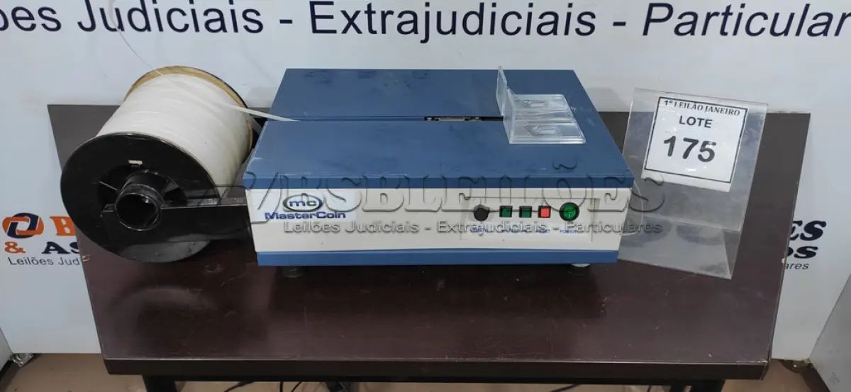 LOTE 175 - 01 SELADORA DE FITA DE ARQUEAR.  (NO ESTADO) ATENÇÃO! FAZER A VISITAÇÃO ANTES DE ARREMATAR, NÃO SABEMOS SE FUNCIONA. LEILÃO NÃO TEM GARANTIA E NEM DEVOLUÇÃO, SUJEITO A POSSÍVEIS AVARIAS VISÍVEIS/OCULTAS E/OU AUSÊNCIA DE COMPONENTES.