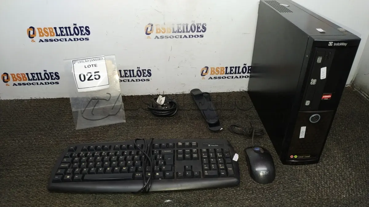 LOTE 025 - 01 CPU INFORWAY 4GB HD 500, 01 MOUSE, 01 TECLADO , 01 BASE DE CPU, 01 CABO DE FORÇA. (NO ESTADO) ATENÇÃO! FAZER A VISITAÇÃO ANTES DE ARREMATAR, NÃO SABEMOS SE FUNCIONA. LEILÃO NÃO TEM GARANTIA E NEM DEVOLUÇÃO, SUJEITO A POSSÍVEIS AVARIAS VISÍVEIS/OCULTAS E/OU AUSÊNCIA DE COMPONENTES.