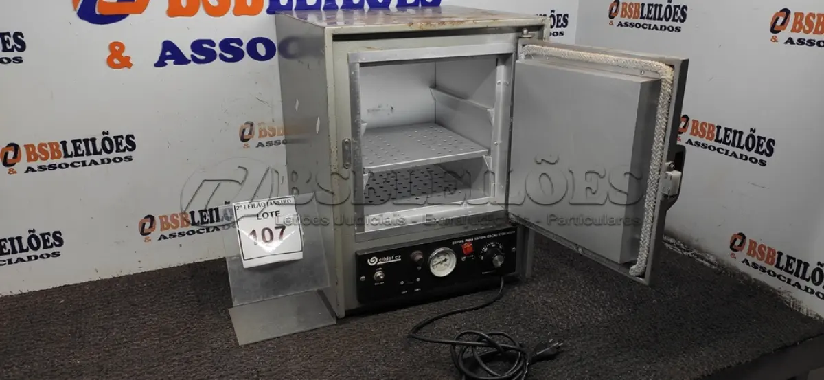 LOTE 107 - 01 ESTUFA DE ESTERELIZAÇÃO. (NO ESTADO) ATENÇÃO! FAZER A VISITAÇÃO ANTES DE ARREMATAR, NÃO SABEMOS SE FUNCIONA. LEILÃO NÃO TEM GARANTIA E NEM DEVOLUÇÃO, SUJEITO A POSSÍVEIS AVARIAS VISÍVEIS/OCULTAS E/OU AUSÊNCIA DE COMPONENTES.