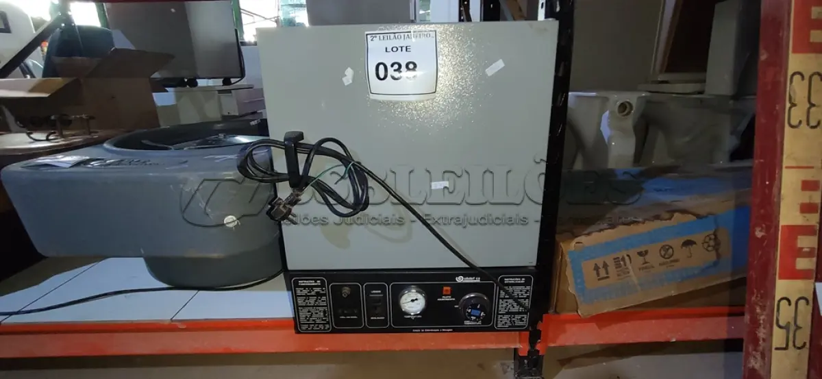 LOTE 038 - 01 ESTUFA DE ESTERELIZAÇÃO. (NO ESTADO) ATENÇÃO! FAZER A VISITAÇÃO ANTES DE ARREMATAR, NÃO SABEMOS SE FUNCIONA. LEILÃO NÃO TEM GARANTIA E NEM DEVOLUÇÃO, SUJEITO A POSSÍVEIS AVARIAS VISÍVEIS/OCULTAS E/OU AUSÊNCIA DE COMPONENTES.