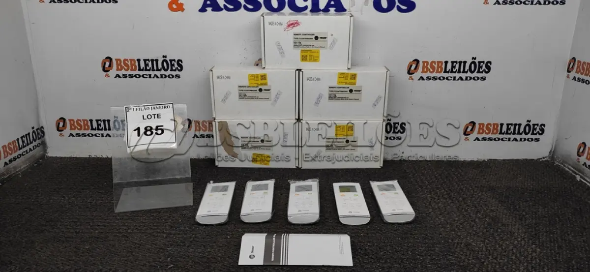 LOTE 185 - 05 CONTROLES DE AR CONDICIONADO MARCA TRANE. (NO ESTADO) ATENÇÃO! FAZER A VISITAÇÃO ANTES DE ARREMATAR, NÃO SABEMOS SE FUNCIONA, LEILÃO NÃO TEM GARANTIA E NEM DEVOLUÇÃO, SUJEITO A POSSÍVEIS AVARIAS VISÍVEIS/OCULTAS E/OU AUSÊNCIA DE COMPONENTES.