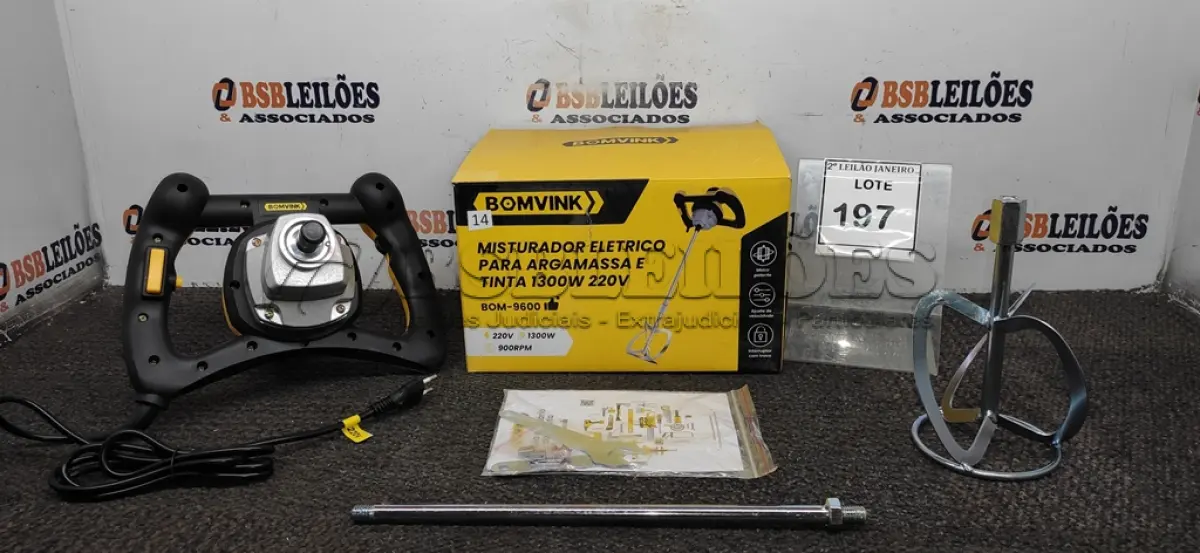 LOTE 197 - 01 MISTURADOR ELÉTRICO DE TINTAS E ARGAMASSA COMPLETO COM BATEDOR  1300W 220V ( PRODUTO NOVO). (NO ESTADO) ATENÇÃO! FAZER A VISITAÇÃO ANTES DE ARREMATAR, NÃO SABEMOS SE FUNCIONA. LEILÃO NÃO TEM GARANTIA E NEM DEVOLUÇÃO, SUJEITO A POSSÍVEIS AVARIAS VISÍVEIS/OCULTAS E/OU AUSÊNCIA DE COMPONENTES.