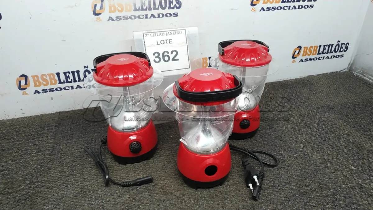 LOTE 362 - 03 LAMPIÕES RECARREGÁVEIS. (NO ESTADO) ATENÇÃO! FAZER A VISITAÇÃO ANTES DE ARREMATAR, NÃO SABEMOS SE FUNCIONA. LEILÃO NÃO TEM GARANTIA E NEM DEVOLUÇÃO, SUJEITO A POSSÍVEIS AVARIAS VISÍVEIS/OCULTAS E/OU AUSÊNCIA DE COMPONENTES.