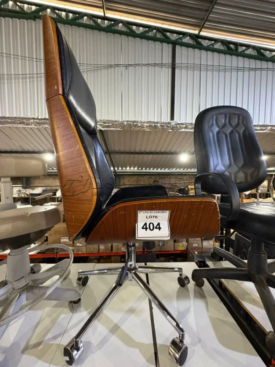 LOTE 404