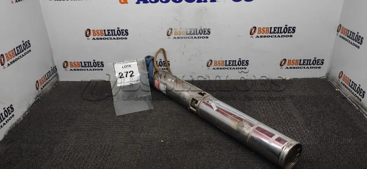 LOTE 272 - 01 BOMBA HIDRÁULICA SUBMERSA TSM-1012 TRIFASICA 380V 1CV MARCA THEBE. (NO ESTADO) ATENÇÃO! FAZER A VISITAÇÃO ANTES DE ARREMATAR, NÃO SABEMOS SE FUNCIONA. LEILÃO NÃO TEM GARANTIA E NEM DEVOLUÇÃO, SUJEITO A POSSÍVEIS AVARIAS VISÍVEIS/OCULTAS E/OU AUSÊNCIA DE COMPONENTES.