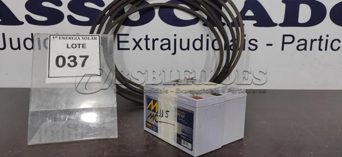 LOTE 037 - 06 CORREIAS A-44 E 02 BATERIAS MOURA 12MVA 7AH PARA NOBREAK. (NO ESTADO) ATENÇÃO! FAZER A VISITAÇÃO ANTES DE ARREMATAR, NÃO SABEMOS SE FUNCIONA, LEILÃO NÃO TEM GARANTIA E NEM DEVOLUÇÃO, SUJEITO A POSSÍVEIS AVARIAS VISÍVEIS/OCULTAS E/OU AUSÊNCIA DE COMPONENTES.