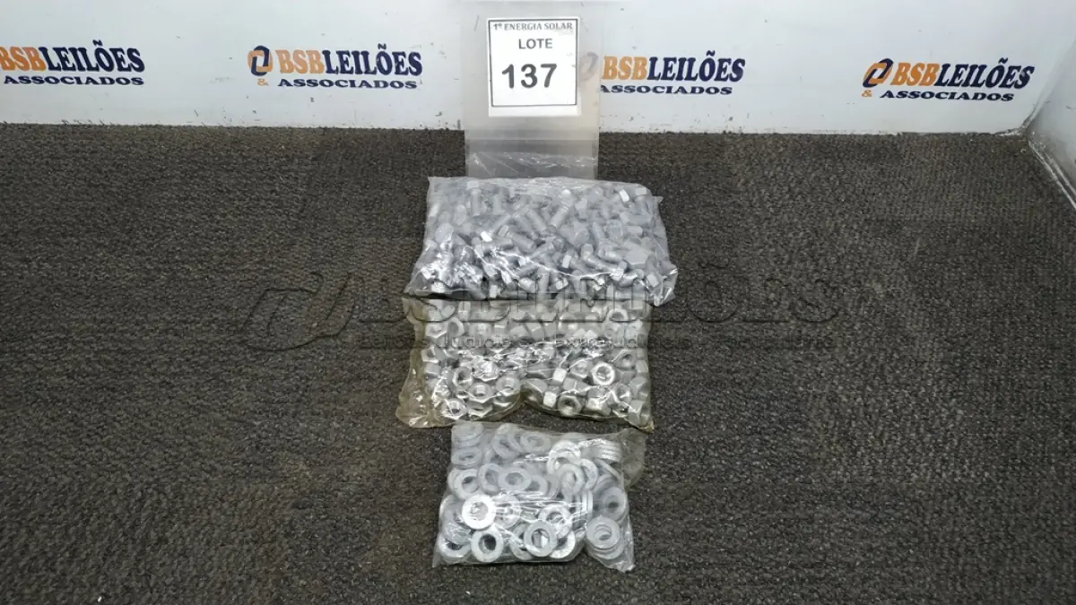 LOTE 137 - 01 CAIXA COM KIT FIXADOR ½. (NO ESTADO) ATENÇÃO! FAZER A VISITAÇÃO ANTES DE ARREMATAR, NÃO SABEMOS SE FUNCIONA, LEILÃO NÃO TEM GARANTIA E NEM DEVOLUÇÃO, SUJEITO A POSSÍVEIS AVARIAS VISÍVEIS/OCULTAS E/OU AUSÊNCIA DE COMPONENTES.