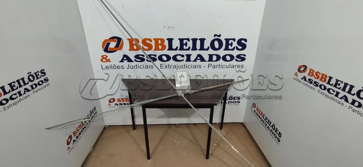 LOTE 376 - 01 LOTE COM BARRAS ROSCADAS. (NO ESTADO) ATENÇÃO! FAZER A VISITAÇÃO ANTES DE ARREMATAR, NÃO SABEMOS SE FUNCIONA, LEILÃO NÃO TEM GARANTIA E NEM DEVOLUÇÃO, SUJEITO A POSSÍVEIS AVARIAS VISÍVEIS/OCULTAS E/OU 