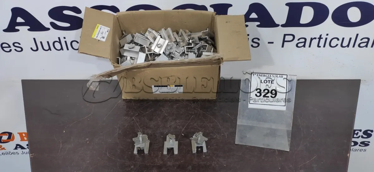 LOTE 329