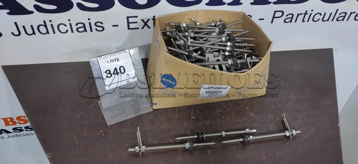 LOTE 340 - 01 CAIXA COM PARAFUSOS DE FIXAÇÃO METÁLICO M10 X 250MM AÇO INOX.  (NO ESTADO) ATENÇÃO! FAZER A VISITAÇÃO ANTES DE ARREMATAR, NÃO SABEMOS SE FUNCIONA, LEILÃO NÃO TEM GARANTIA E NEM DEVOLUÇÃO, SUJEITO A POSSÍVEIS AVARIAS VISÍVEIS/OCULTAS E/OU AUSÊNCIA DE COMPONENTES.